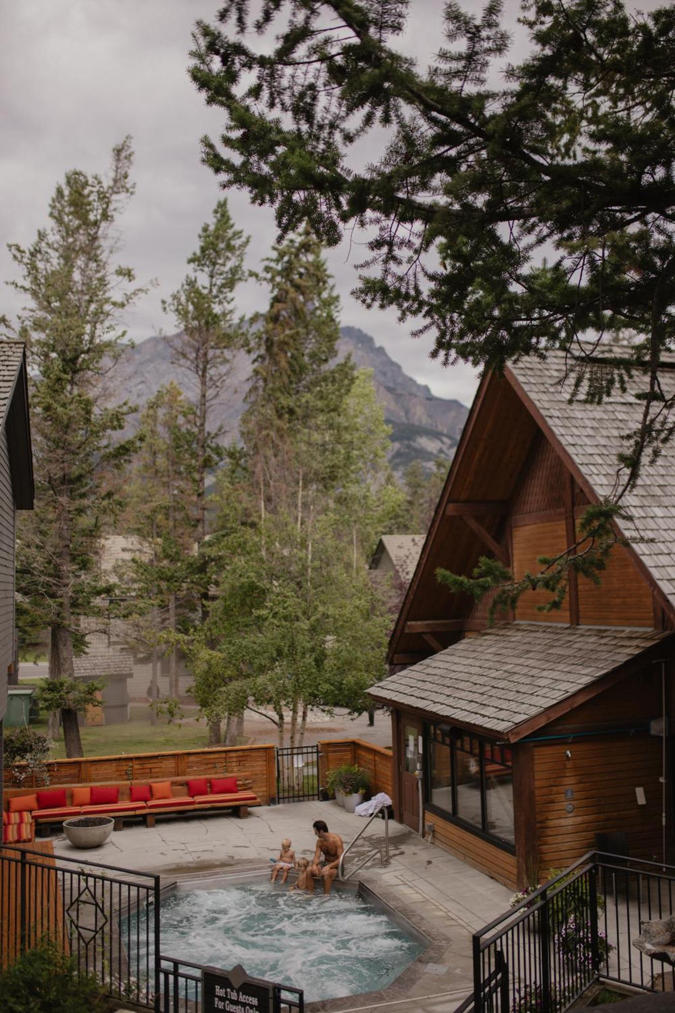 Buffalo Mountain Lodge Banff Exteriér fotografie